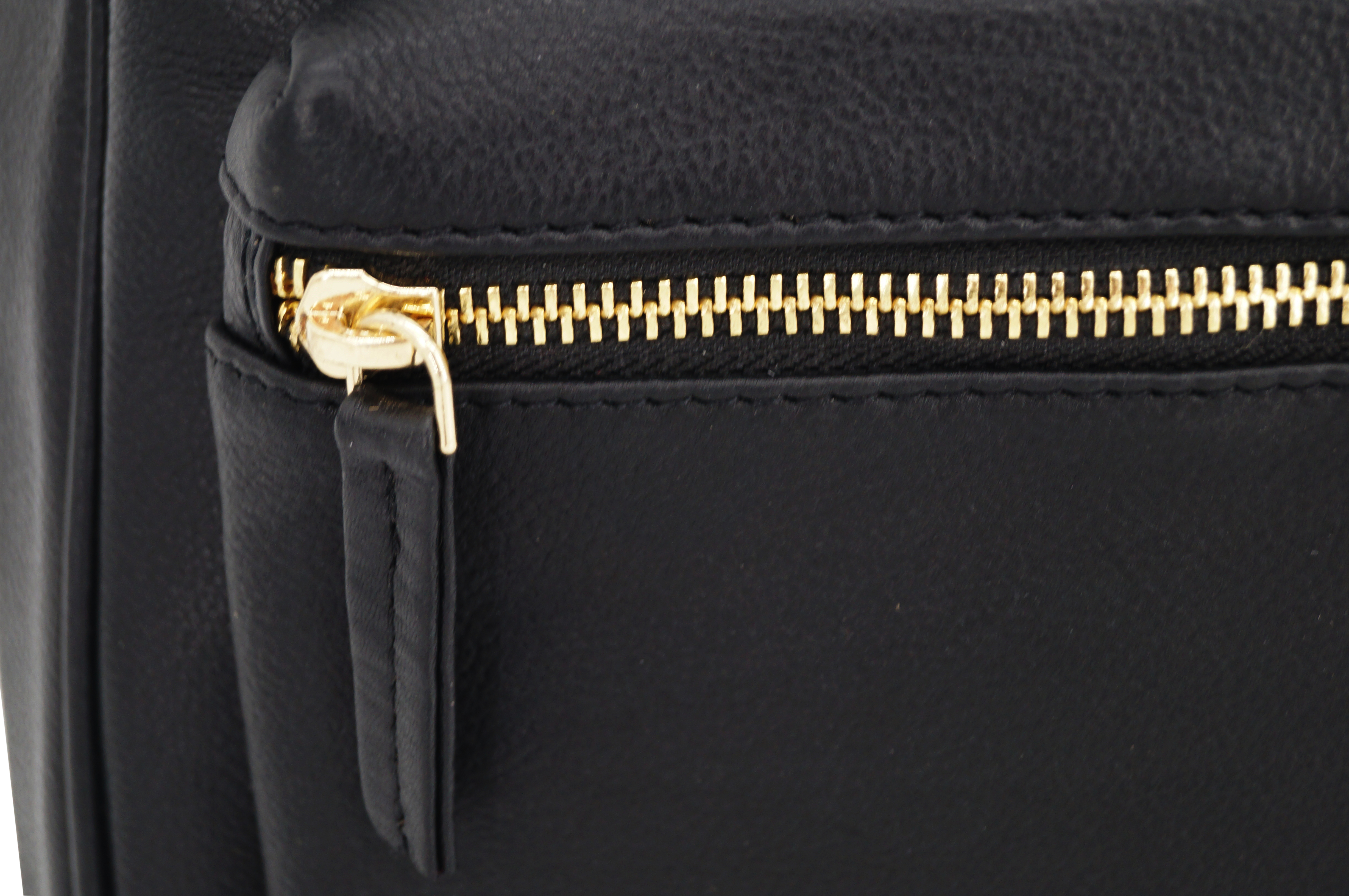GERMANUS Backpack Jana in Black Genuine Leather, 9.35l